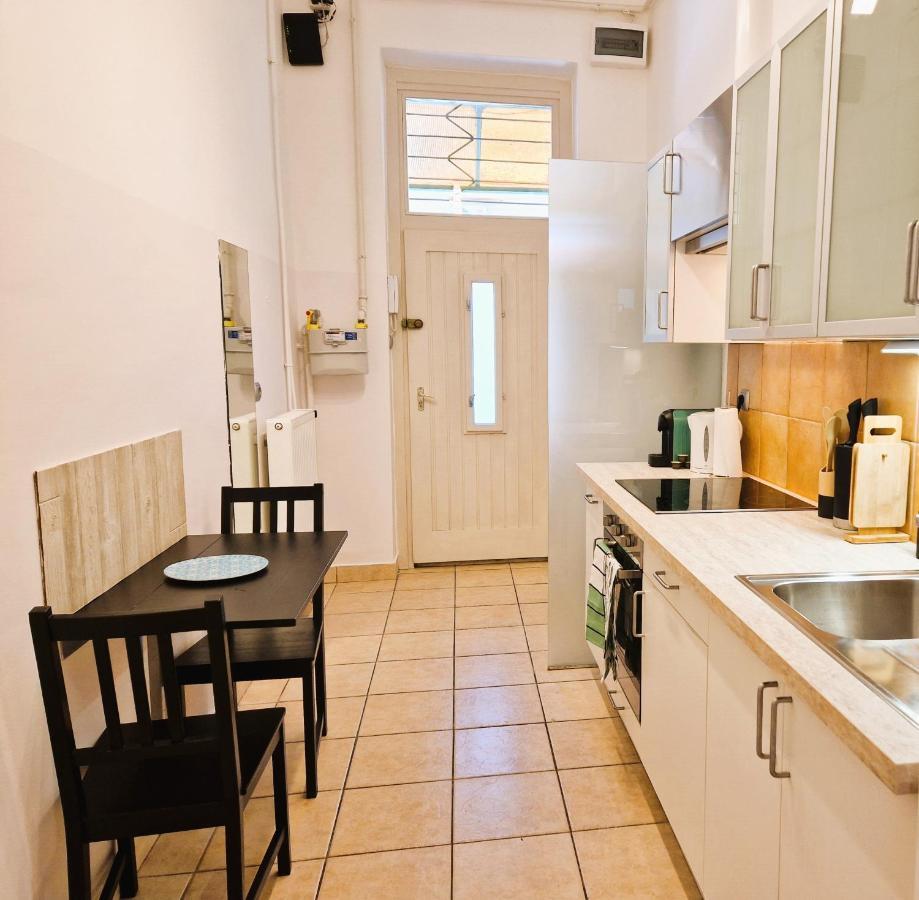 Halasz 2-Bedroom Apartment Near Castle, Free Public Parking Nearby Budapest Exterior photo